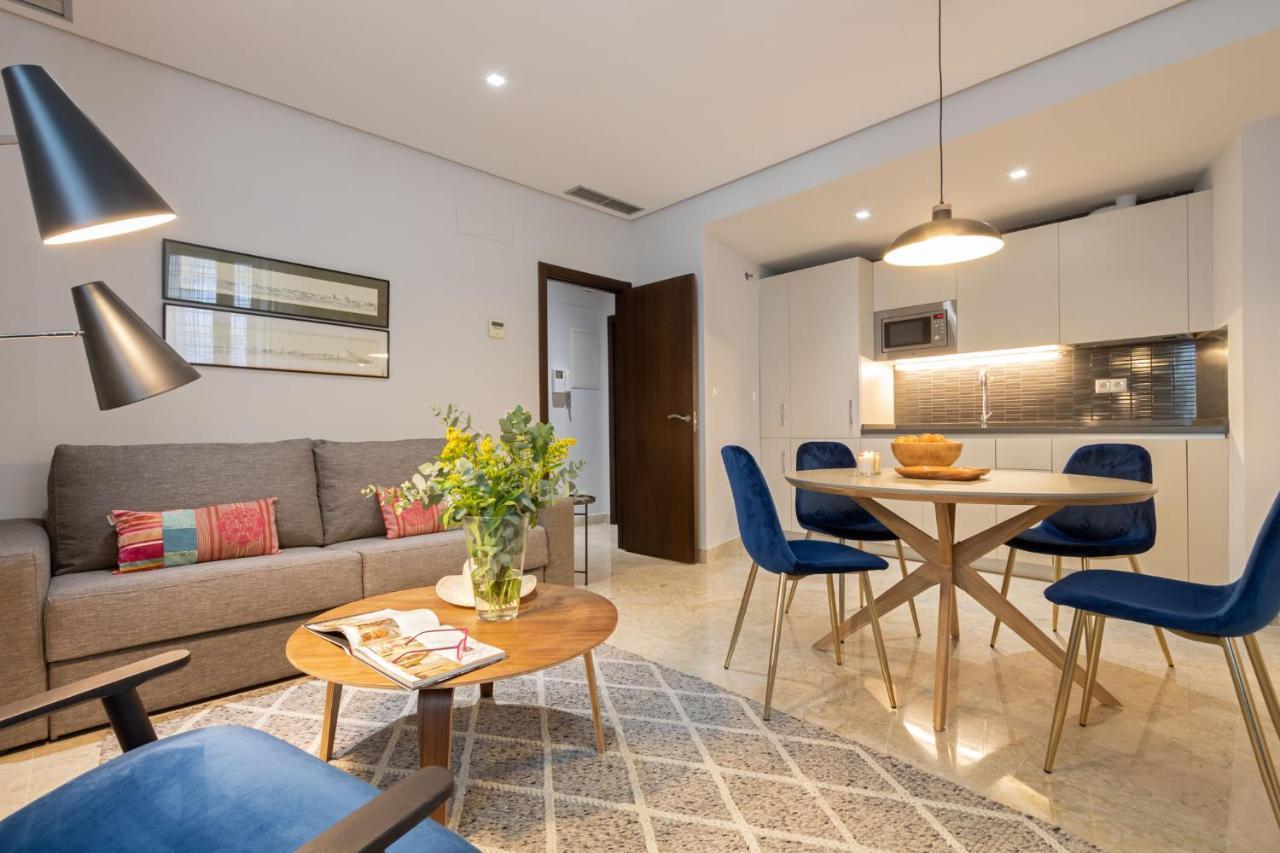 Ferienwohnung Alkazar Gardens Old Town 6 Pax Sevilla Exterior foto